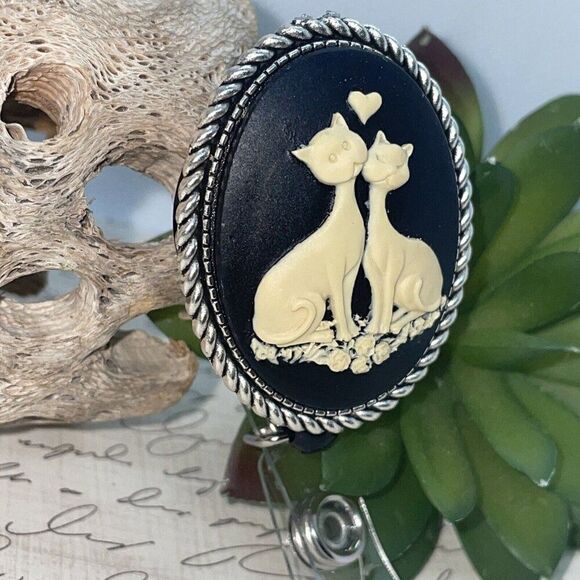 Love Black Cat Kitten Heart Lanyard Rose Retractable Reel ID Card Badge Holder - Picture 3 of 9